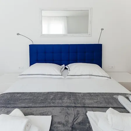 Lonely Place * Vinišće