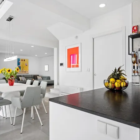 公寓 Lonely Place *