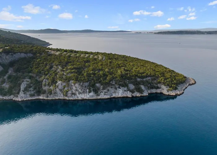 Lonely Place Vinišće