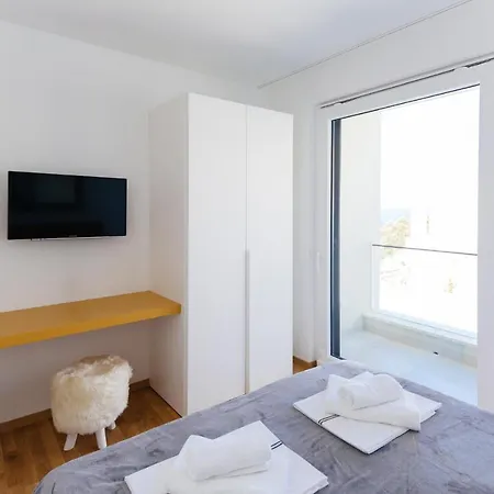 Apartment Lonely Place