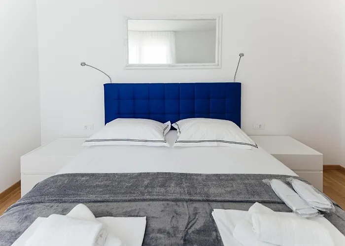 Lonely Place * Vinišće